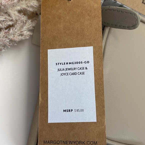 Margot 2 piece boxed jewelry case & card case set NWT!  Genuine leather - Picture 3 of 16